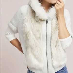 Anthropology sleeping on snow Short Sleeve Hooded Wool/Alpaca Blend Sweater